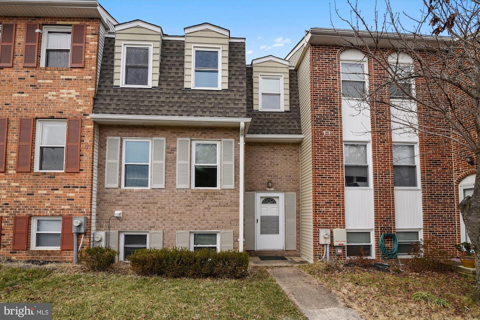 2473 Vineyard Ln, Crofton, MD 21114 - photo 1