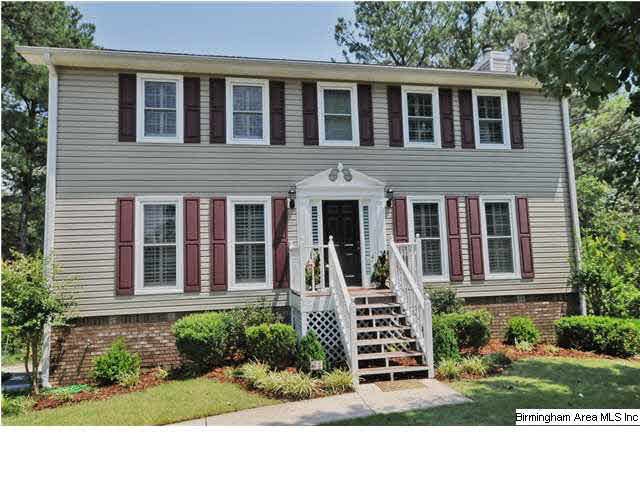 Welcome to 1909 Leafwood Circle!