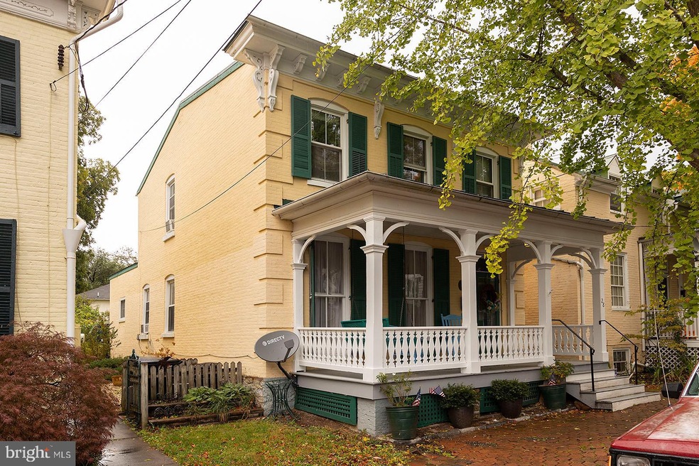 28 Peyton St, Winchester, VA 22601 - photo 1