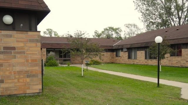 102 Madison Ave N unit 7, Battle Lake, MN 56515 - photo 1