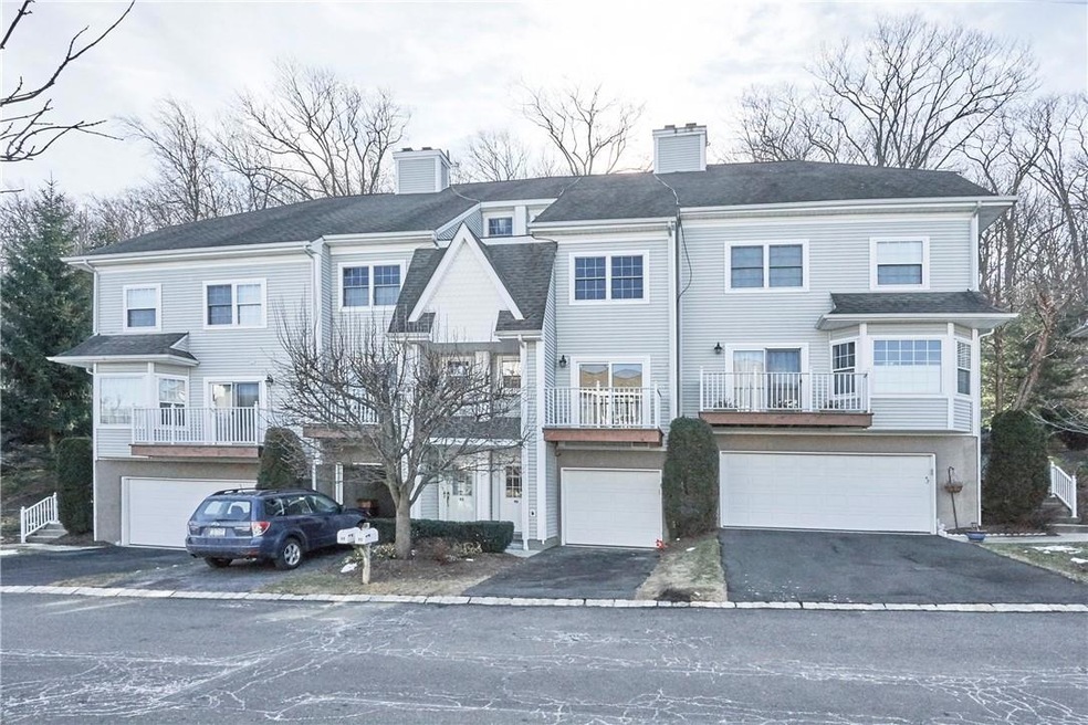 90 Crystal Hill Dr, Pomona, NY 10970 - photo 1