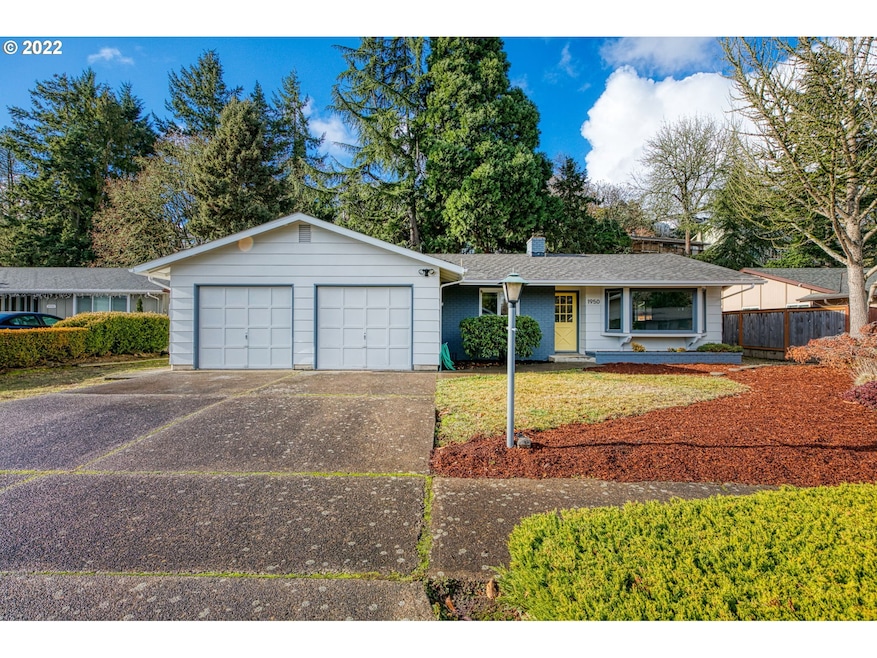 1950 Ridgeway Dr, Eugene, OR 97401 - photo 1