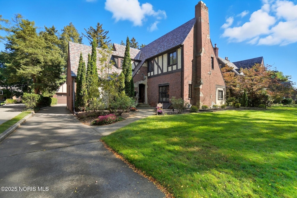 Under Contract $639,900