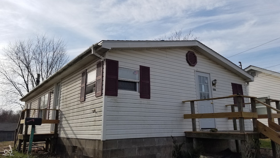 1108 Tuttle Ave, Crawfordsville, IN 47933 - photo 1
