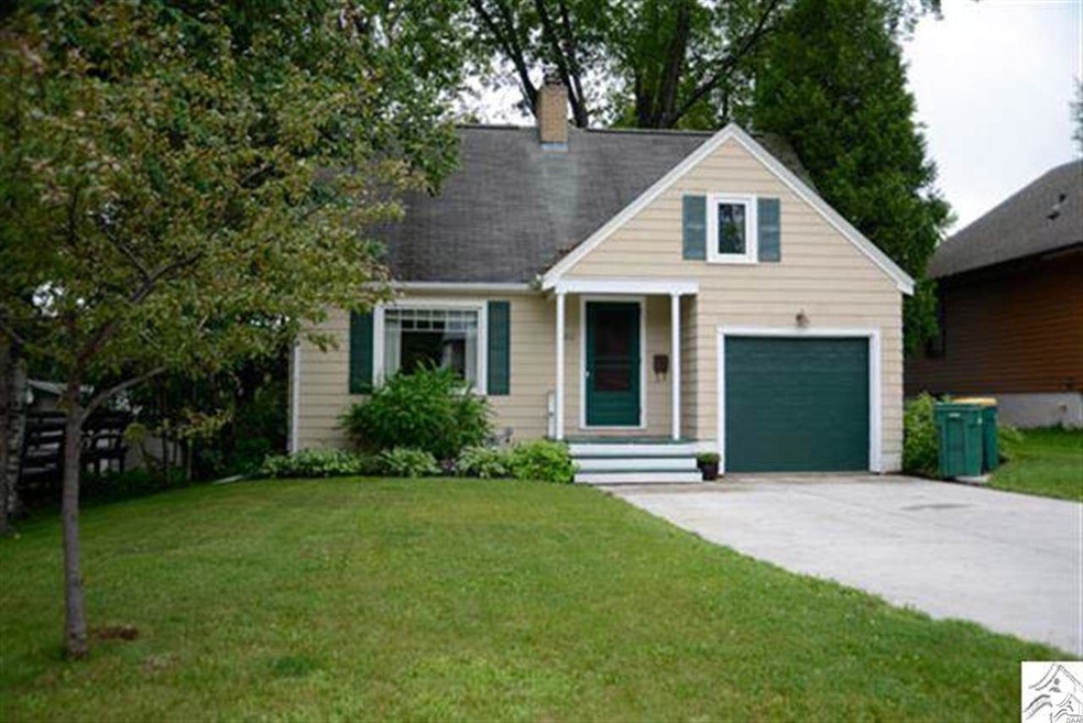 210 W Arrowhead Rd, Duluth, MN 55803 - photo 1