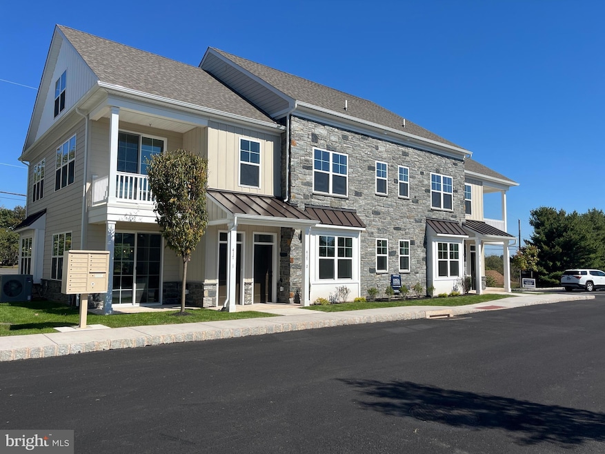 For Sale $435,000 • Co-Listing Agent