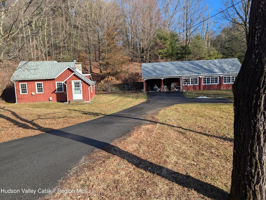 316 Upper Cherrytown Rd, Kerhonkson, NY 12446 - photo 1