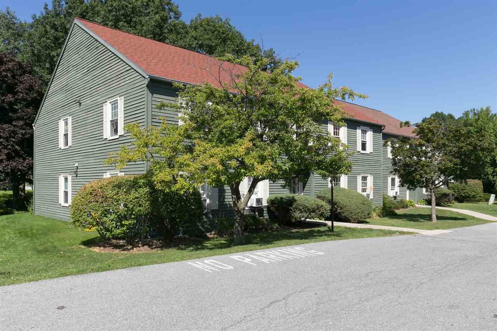 37 Twin Oaks Terrace unit 37, South Burlington, VT 05403 - photo 1