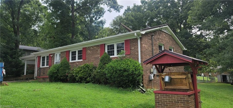 411 Chaney Rd, Asheboro, NC 27205 - photo 1