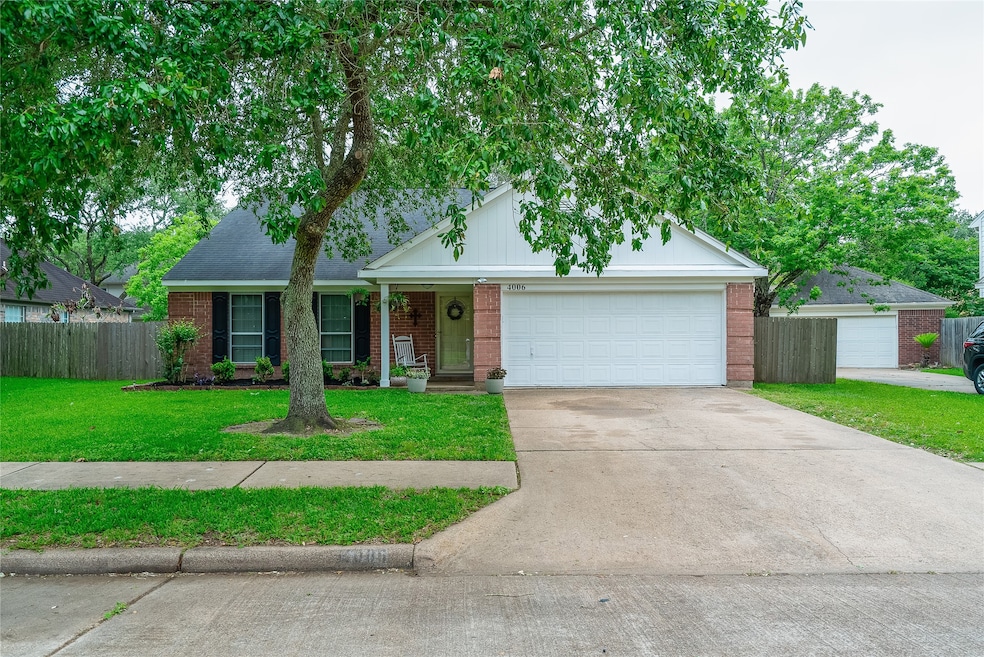 4006 Ashwood Dr, Pearland, TX 77584 - photo 1
