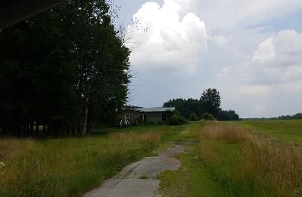 8681 S 850 W, Nabb, IN 47147 - photo 1