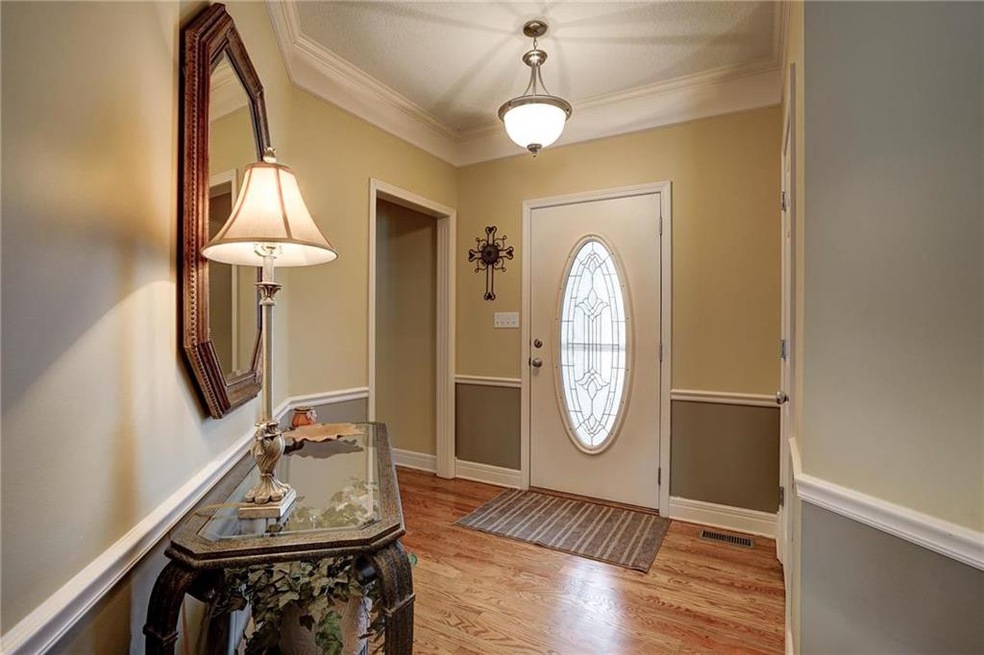 4383 SW Creekview Dr, Lees Summit, MO 64082 - photo 1