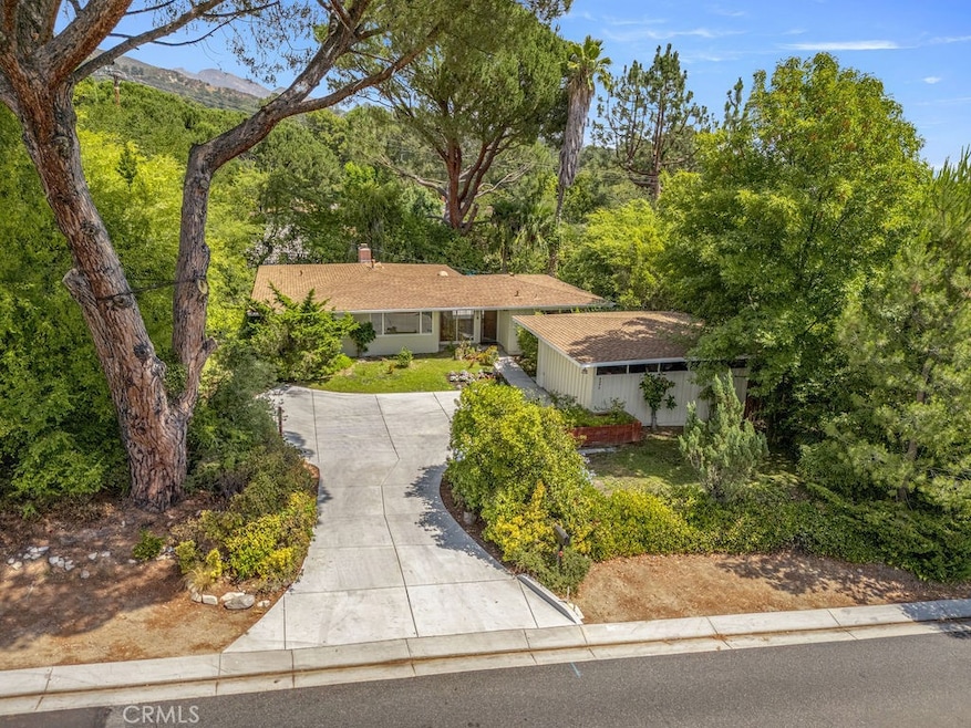Under Contract $1,895,000 • Co-Listing Agent