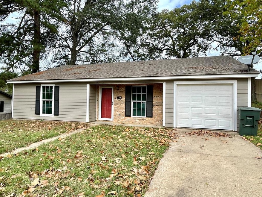 822 Home Ave, Nacogdoches, TX 75964 - photo 1