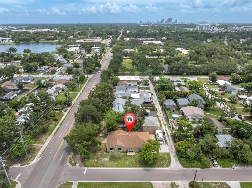 Minutes to Downtown or the Beaches - No Flood insurance required!