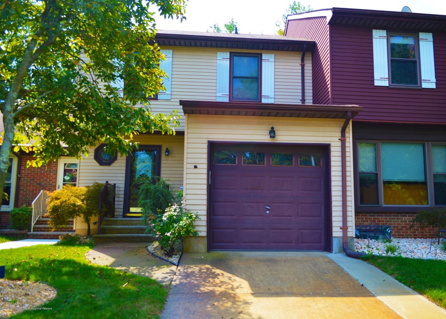 18 Pendleton Pl, Old Bridge, NJ 08857 - photo 1