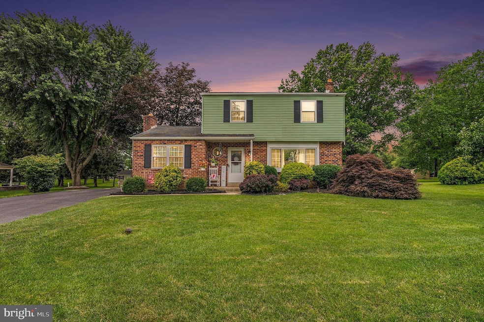 Pending $419,000 • Co-Listing Agent