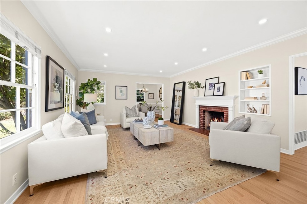 Under Contract $1,498,000