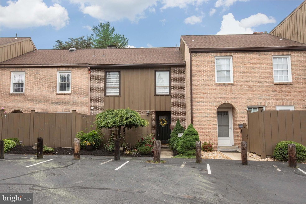 39 Tee Cir, Reading, PA 19607 - photo 1