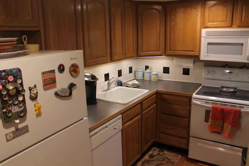 32 Fox Run Rd unit 3, Lincoln, NH 03251 - photo 1