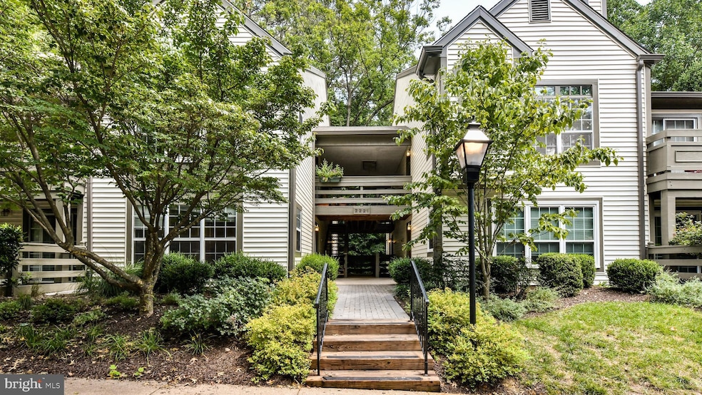 2221E Lovedale Ln unit 203B, Reston, VA 20191 - photo 1
