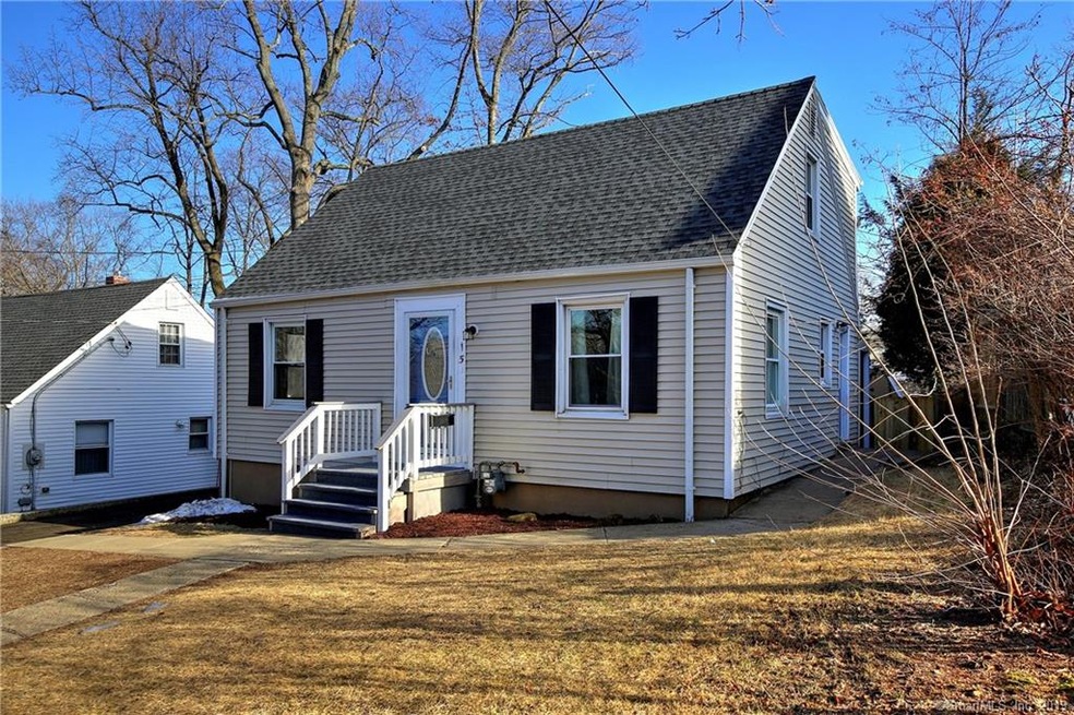 15 Westerleigh Rd, New Haven, CT 06515 - photo 1