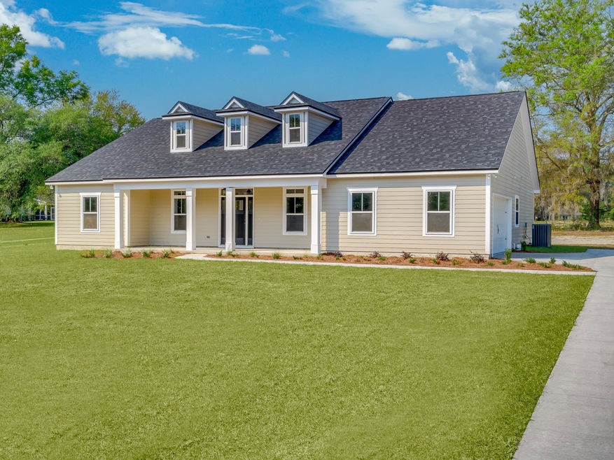 74 Country Club Dr, Crawfordville, FL 32327 - photo 1