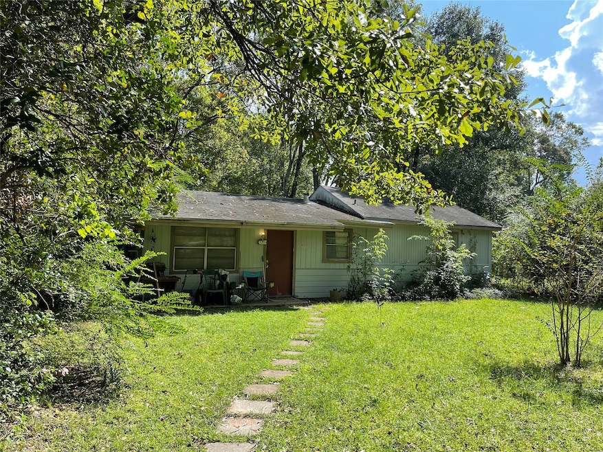 19013 Moorhead Rd, Conroe, TX 77302 - photo 1