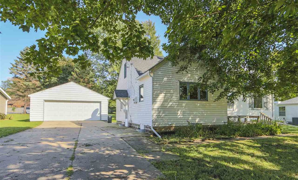 3300 Rownd St, Cedar Falls, IA 50613 - photo 1