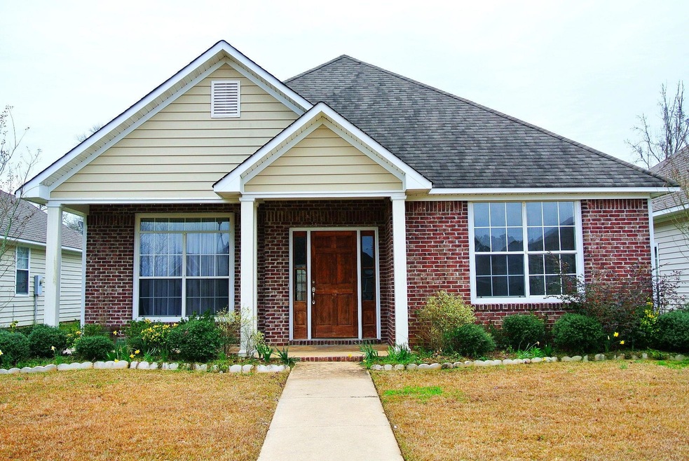 19 Brianleigh Dr, Laurel, MS 39443 - photo 1