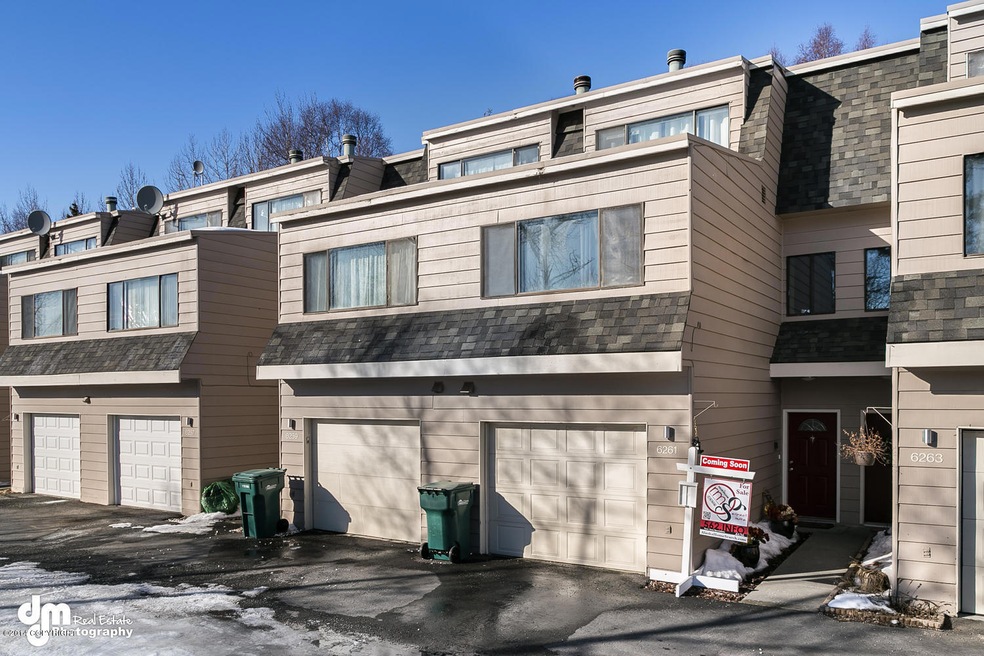 6261 E 41st Court 105-large-001-Exterior