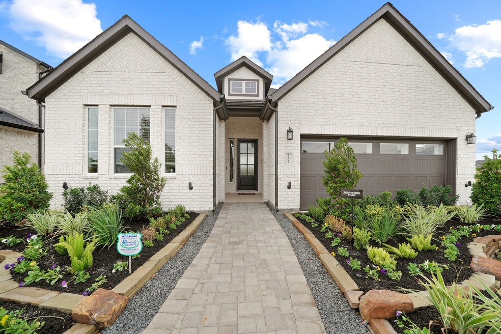 Photos are REPRESENTATIVE of the home /floor plan