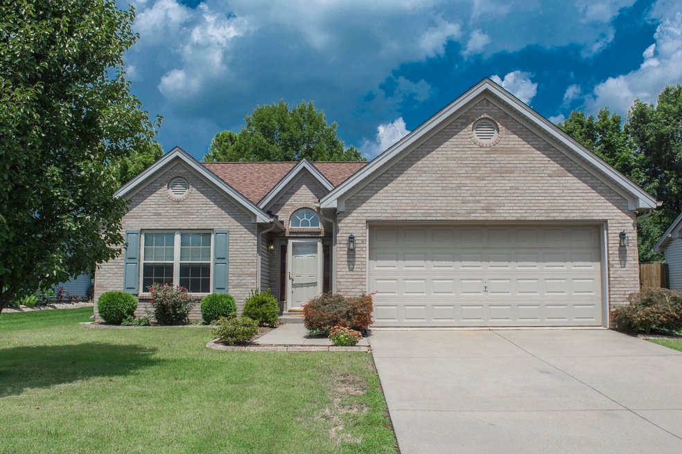 7203 Quindero Run Rd, Louisville, KY 40228 - photo 1