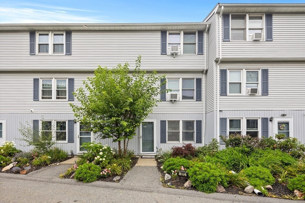 37 Canal St unit C, Lynn, MA 01905 - photo 1