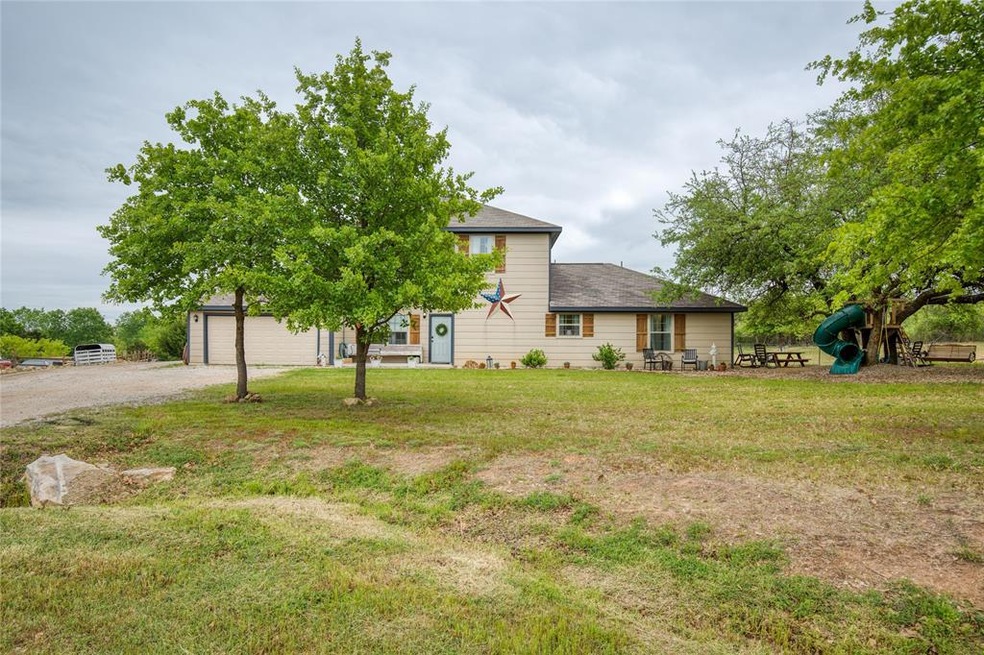 206 Toowoomba Ln, Weatherford, TX 76085 - photo 1