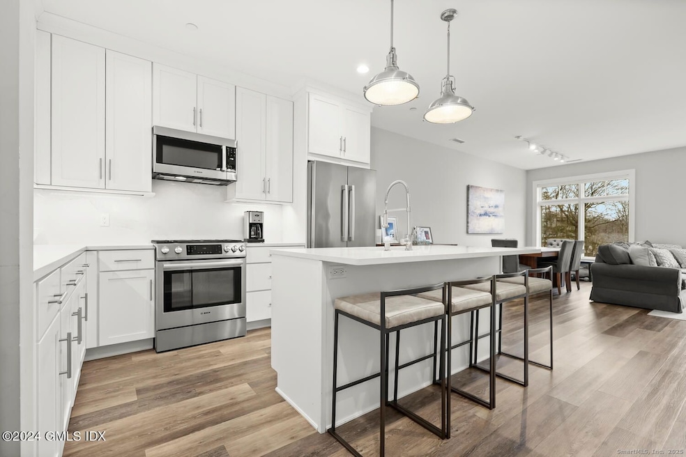 1381 E Putnam Ave, Old Greenwich, CT 06870 - photo 1