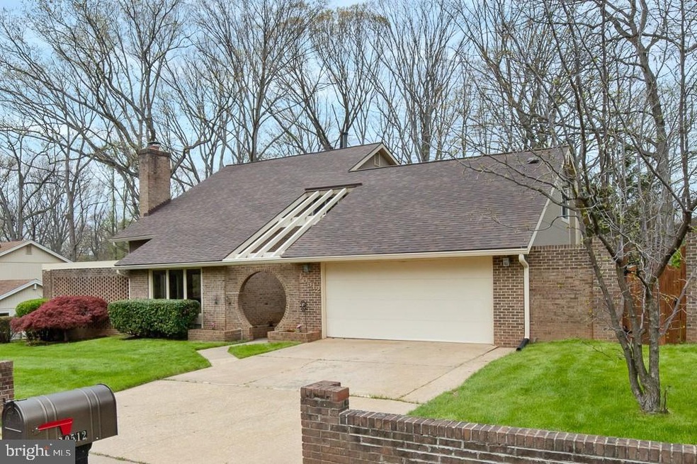 10512 Arrowood St, Fairfax, VA 22032 - photo 1