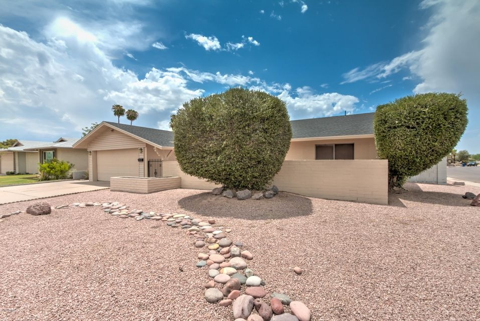 4504 S Kenneth PL-1