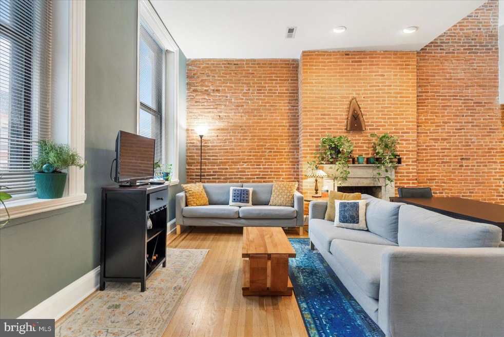 1014 N Charles St, Baltimore, MD 21201 - photo 1