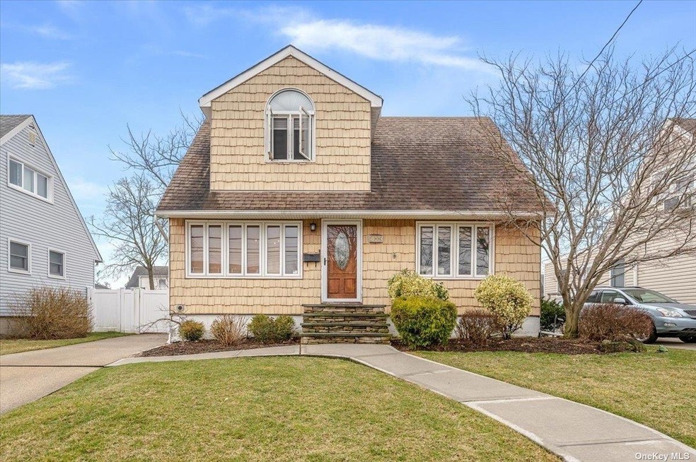 188 Lake St, Oceanside, NY 11572 - photo 1