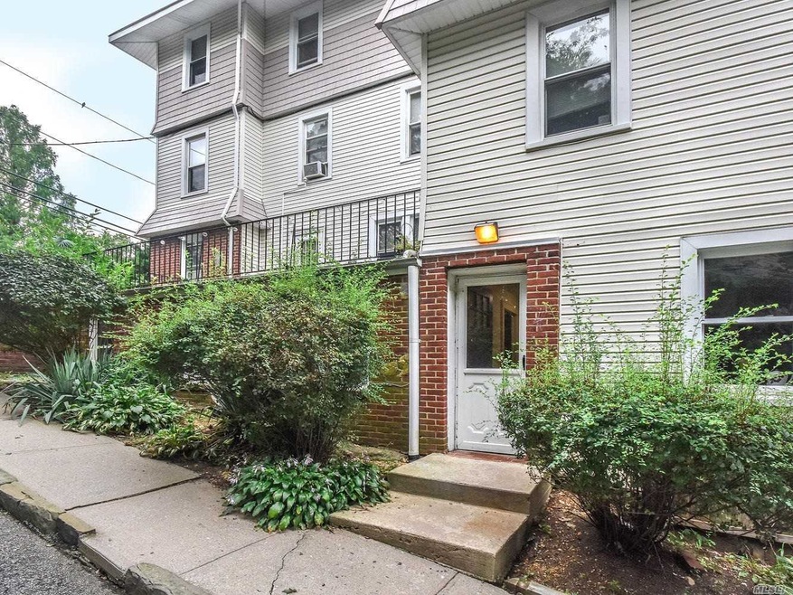 270 8th Ave unit 1, Sea Cliff, NY 11579 - photo 1