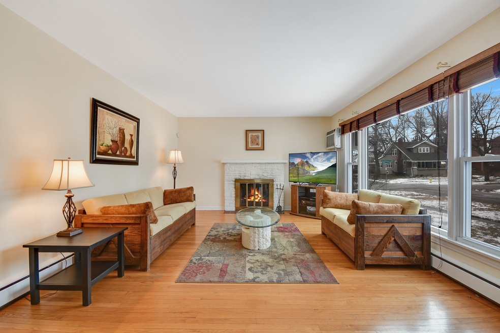 508 Campbell Ave, Wheaton, IL 60187 - photo 1