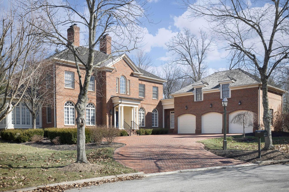 7517 Phelps Close, New Albany, OH 43054 - photo 1