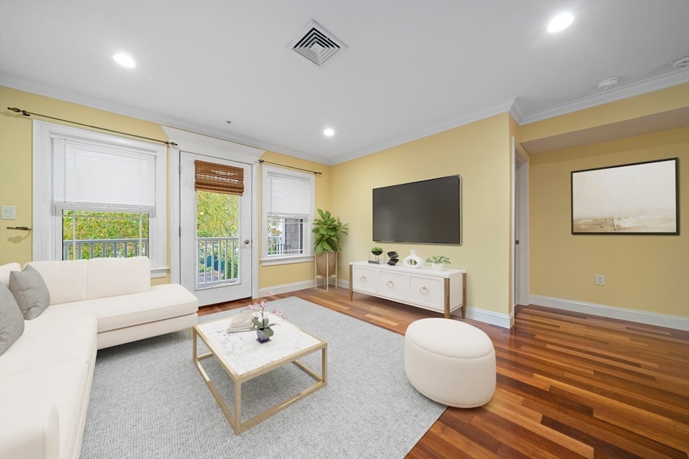 45 Hancock St unit 203, Quincy, MA 02171 - photo 1