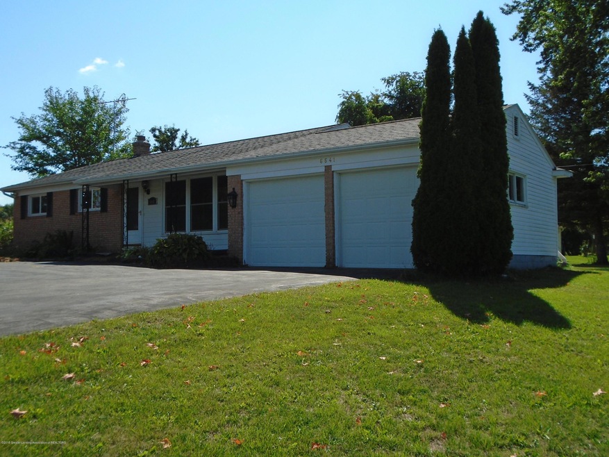 6641 W Willow Hwy, Lansing, MI 48917 - photo 1