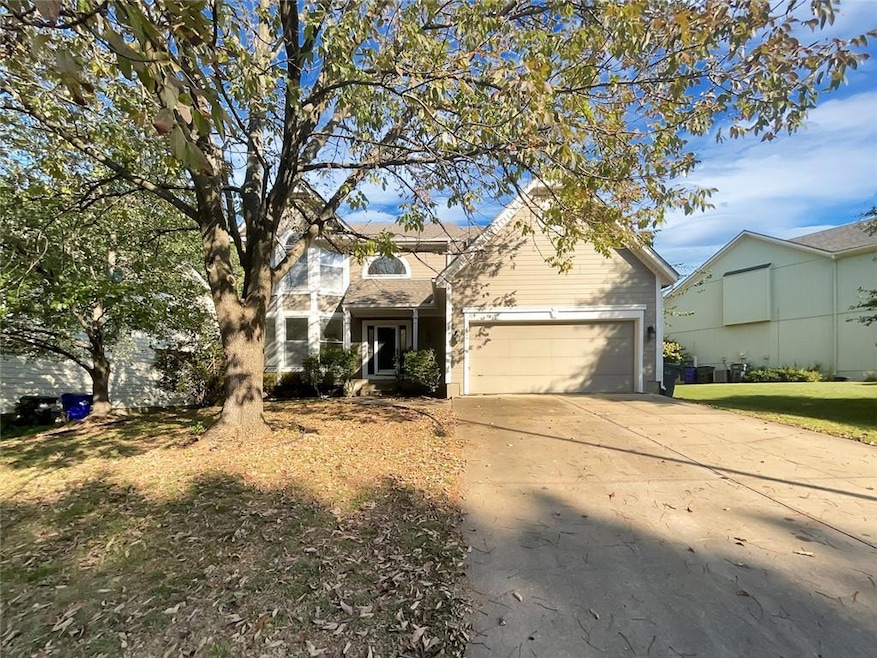 12534 S Alcan Cir, Olathe, KS 66062 - photo 1