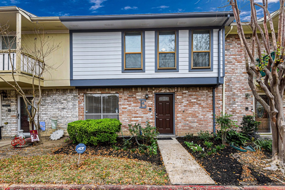 Stunning 3 bedroom townhouse