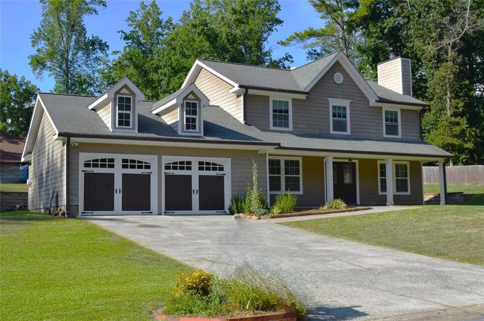 2554 Red Barn Rd SW, Marietta, GA 30064 - photo 1