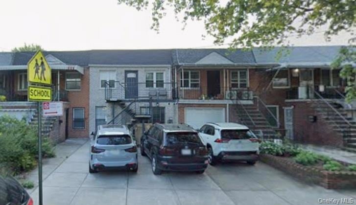 32-17 72nd St unit 1st floor, East Elmhurst, NY 11370 - photo 1