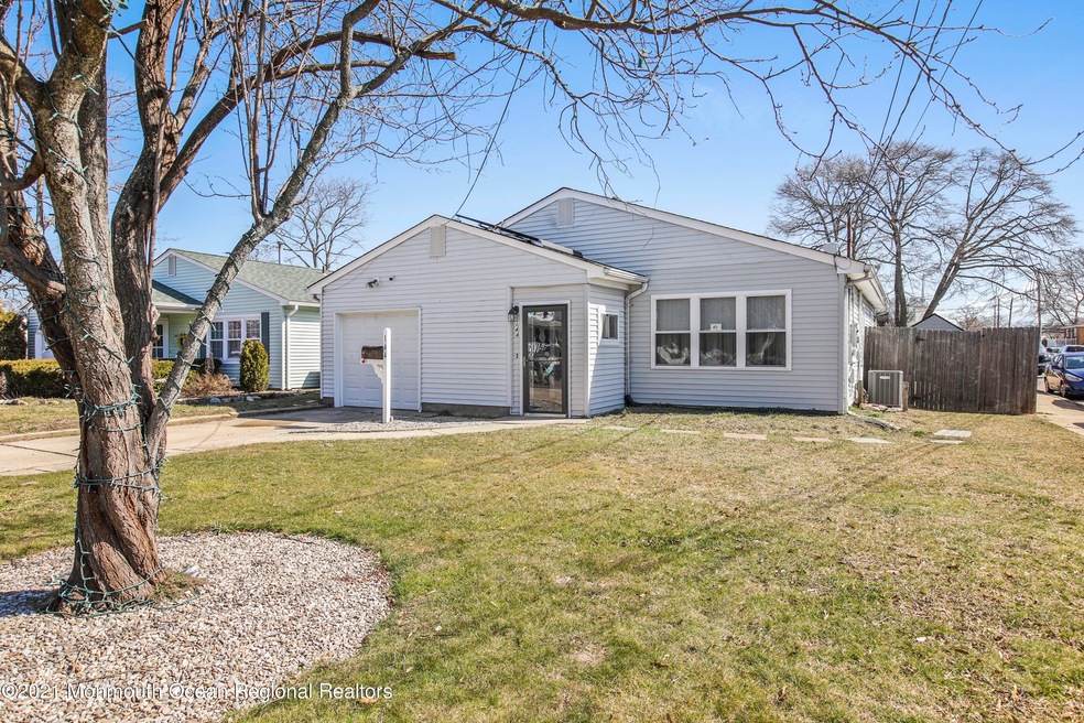 144 Hudson Ave, North Middletown, NJ 07748 - photo 1